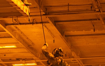 George Washington Conducts Fast Rope Exercise