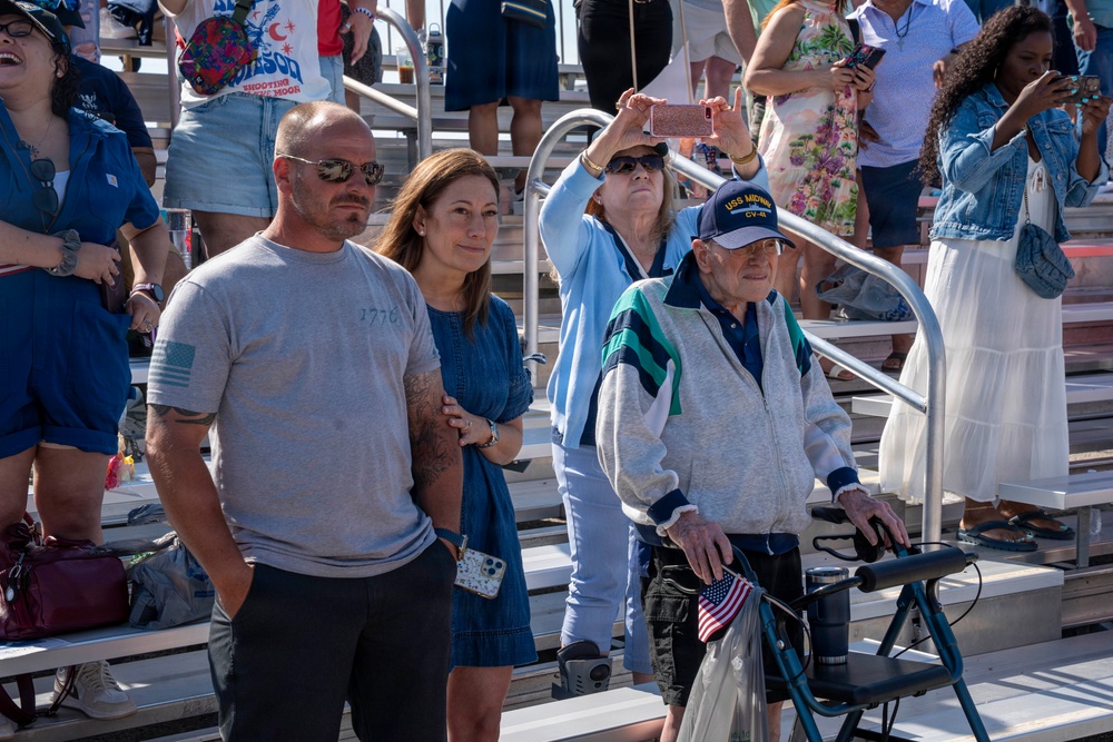USS Iwo Jima (LHD 7) returns to Naval Station Norfolk
