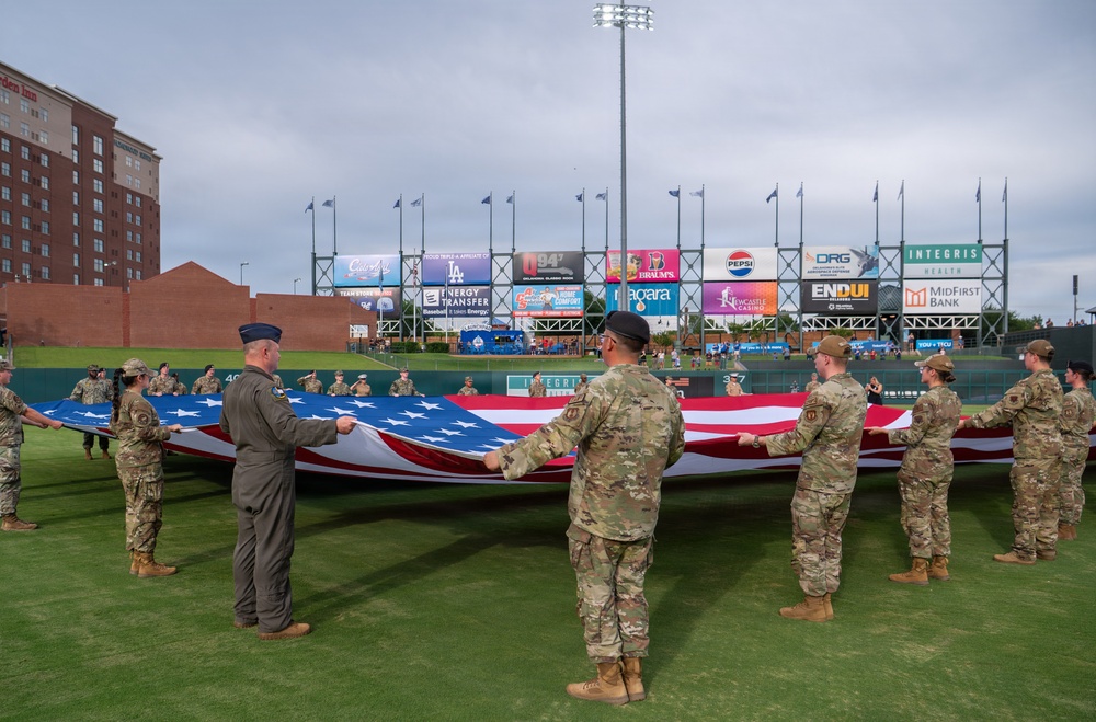 Tinker AFB, OKC Comets host Military Appreciation Night