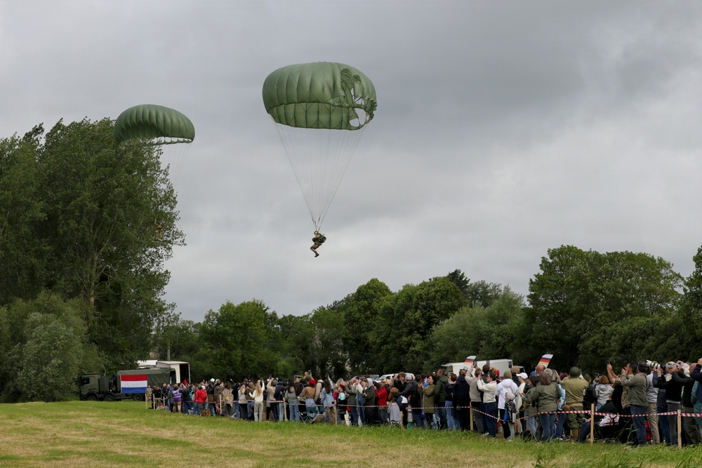 DDAY82: Iron Mikes