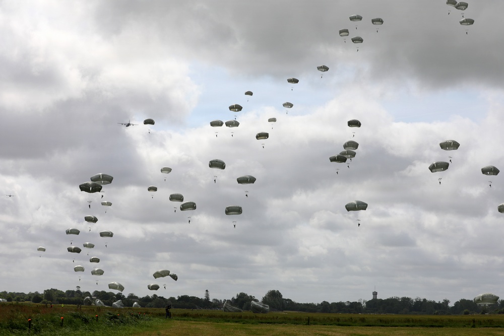 DDAY82: Iron Mikes