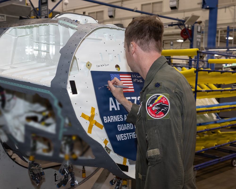 104th Fighter Wing leadership marks the new F-35 era in Fort Worth