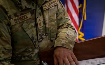 Budinger Signs Chief Master Sgt. Creed