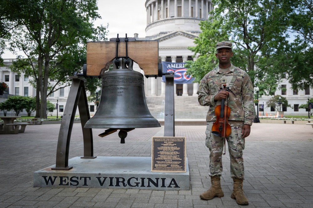 38TH RSG CHANGE OF COMMAND AT WV CAPITOL