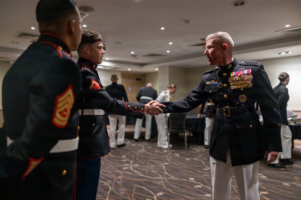 The Commandant, Gen. Eric M. Smith visits London Detachment Marine Security Guards