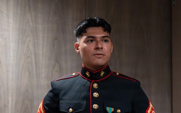 The Commandant, Gen. Eric M. Smith visits London Detachment Marine Security Guards