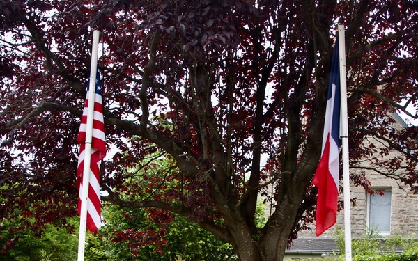Tough 'Ombres at D-Day 82