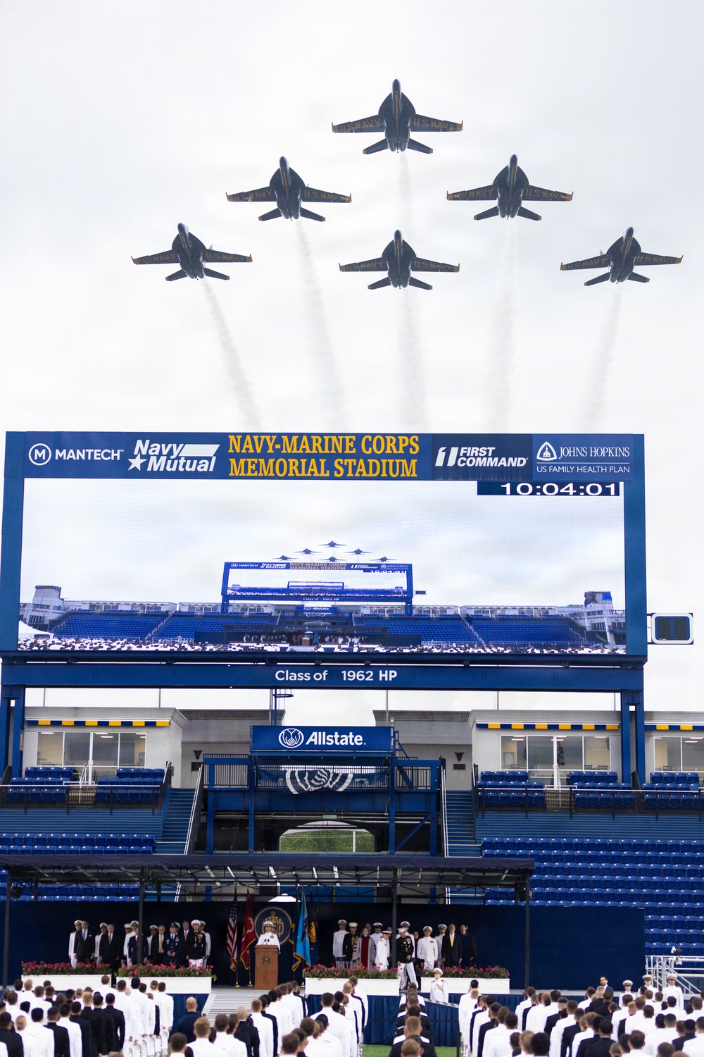 The Commandant, Gen. Eric M. Smith Commissions U.S. Naval Academy Midshipmen into the Marine Corps