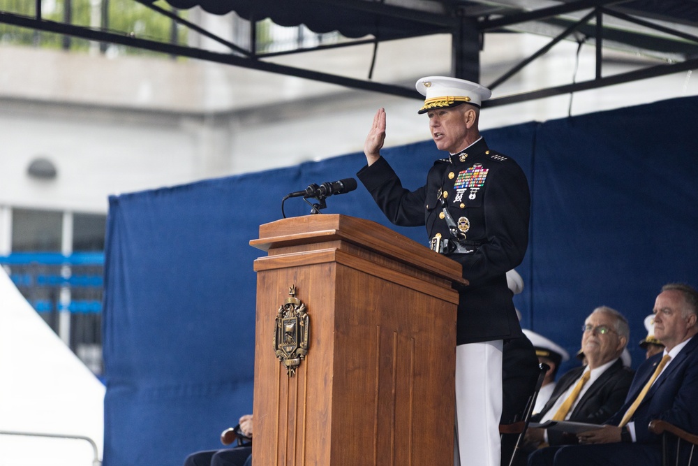 The Commandant, Gen. Eric M. Smith Commissions U.S. Naval Academy Midshipmen into the Marine Corps