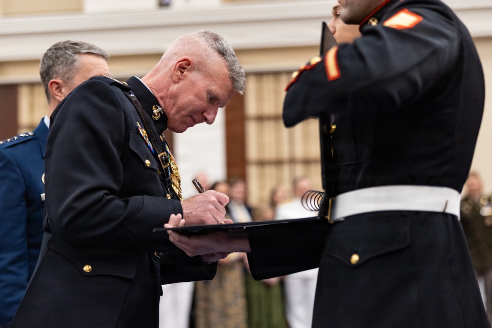 The Commandant, Gen. Eric M. Smith hosts Evening Parade for Chairman Gen. Dan Caine