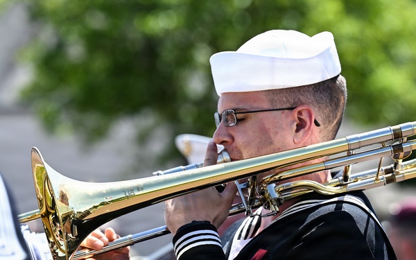 29th ID Soldiers honor 90th Infantry Division’s “Tough ’Ombres” in Normandy