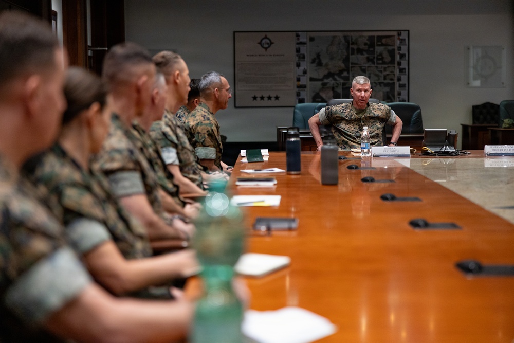 The Commandant, Gen. Eric M. Smith visits AFRICOM, EUCOM, and MARFOREUR/AF