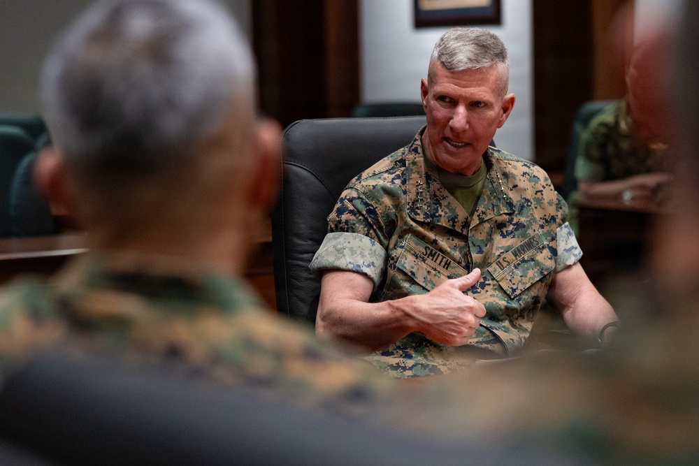 The Commandant, Gen. Eric M. Smith visits AFRICOM, EUCOM, and MARFOREUR/AF