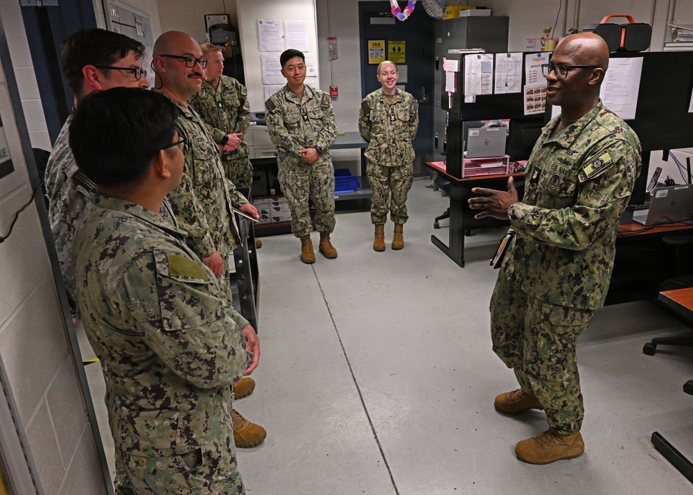 U.S. Pacific Fleet Master Chief Don Davis conducts battlespace circulation in NRNW