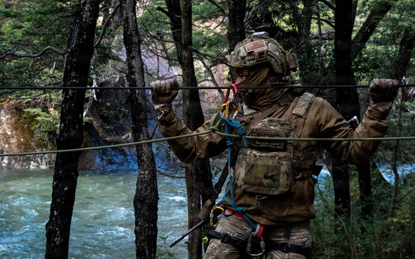 Air Commandos make history: 492nd, 919th SOW Airmen graduate Argentine mountain school