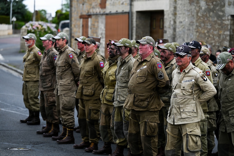 U.S., German troops march to honor 90th Infantry Division in Normandy ceremony