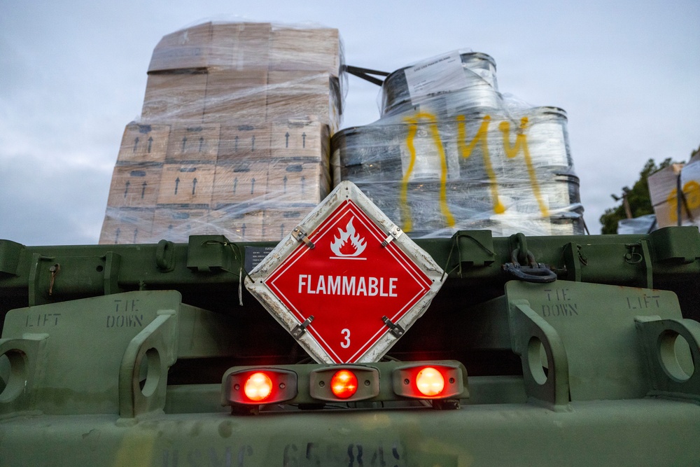 1st MLG Marines transport LFORM equipment