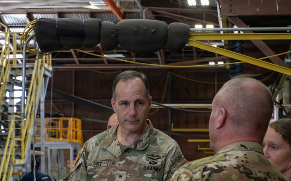 Gen. Lutz visits Army Aviation Support Facility #1