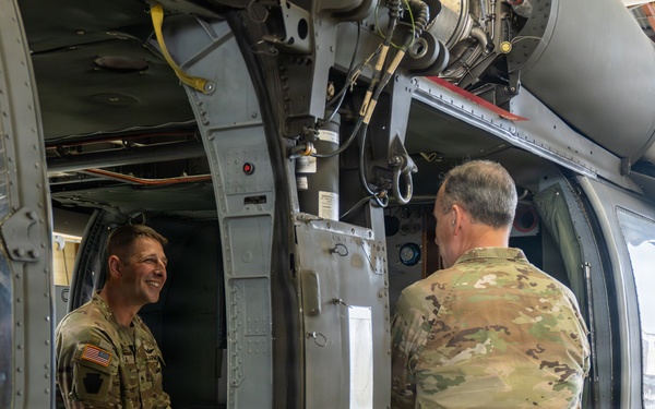 Gen. Lutz visits Army Aviation Support Facility #1