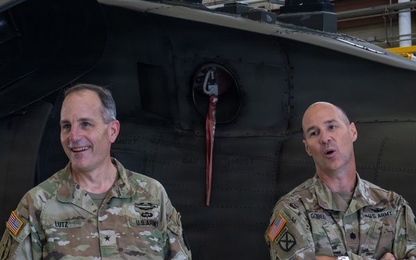 Gen. Lutz visits Army Aviation Support Facility #1