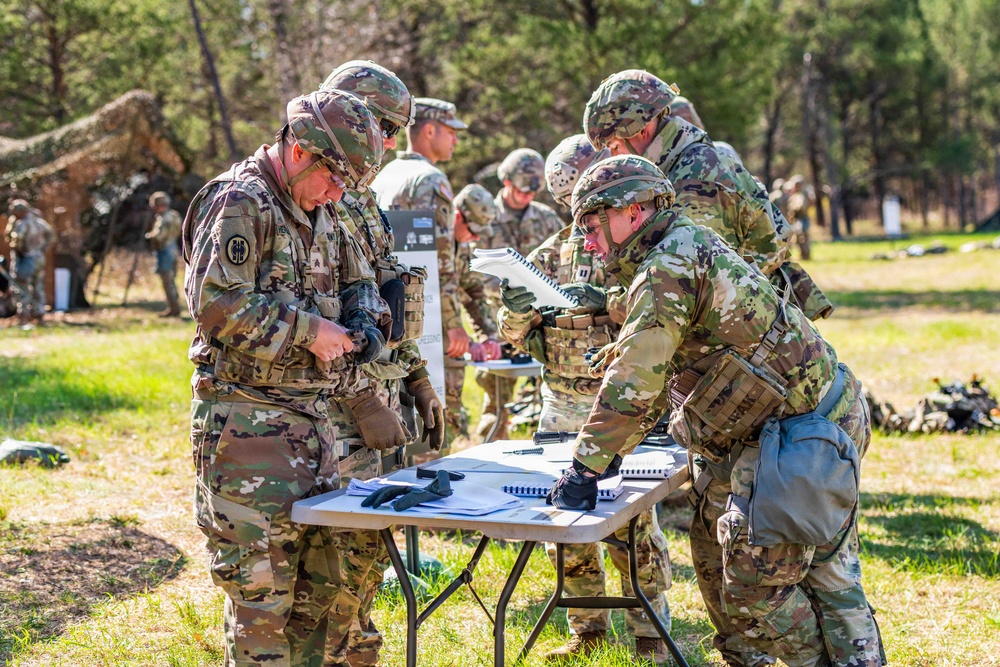 Fort McCoy hosts 2026 E3B event; tests Soldiers for Army’s prestigious expert skill badges