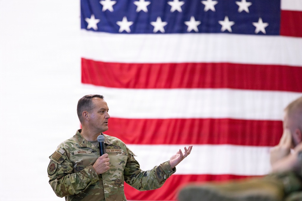 Command chief addresses 153rd Airlift Wing Airmen
