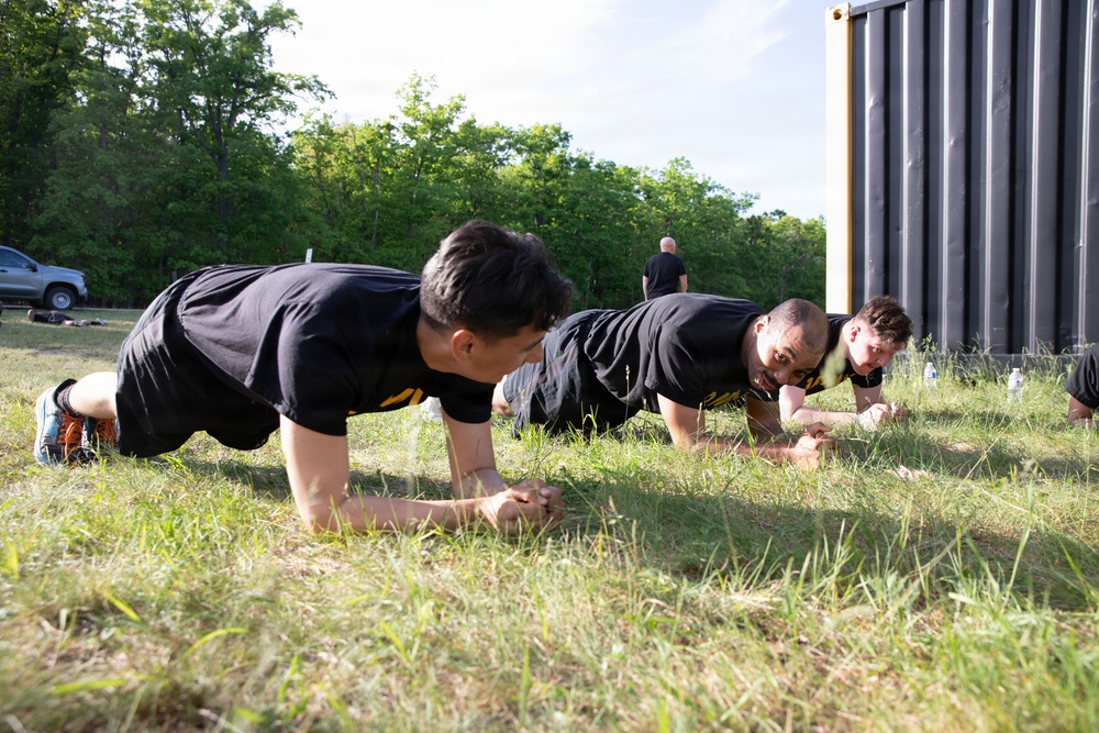 3rd Battalion 126th Reginment perform the Army Fittness Test