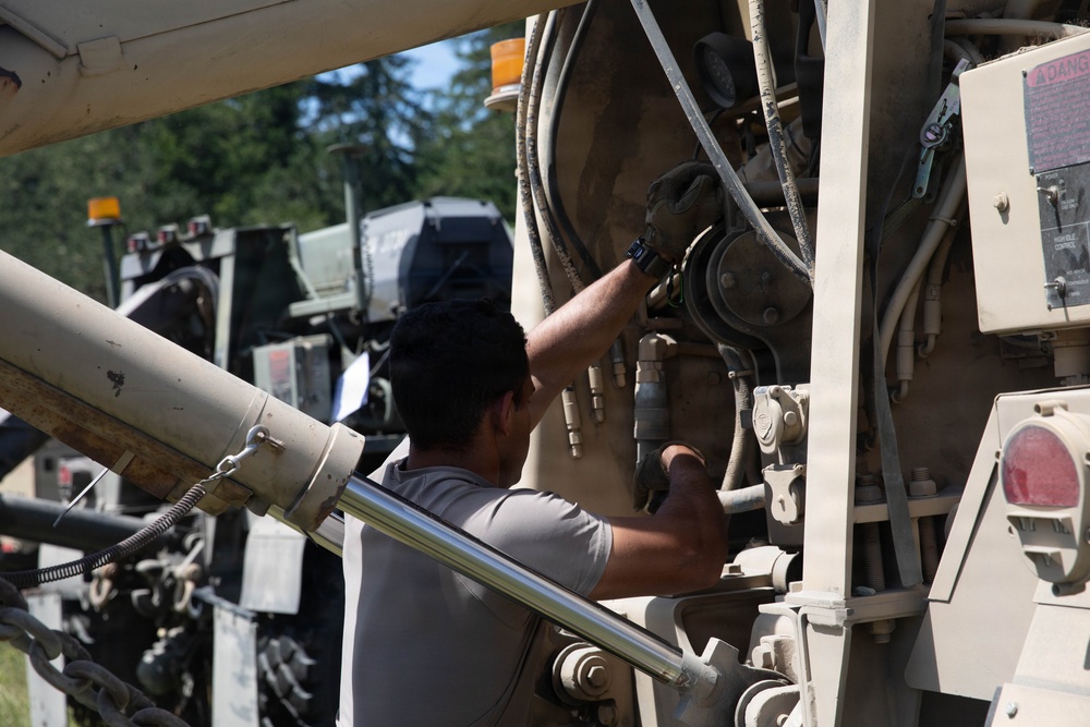 1st SFG(A) conducts H8 wheeled vehicle recovery training