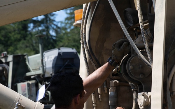 1st SFG(A) conducts H8 wheeled vehicle recovery training