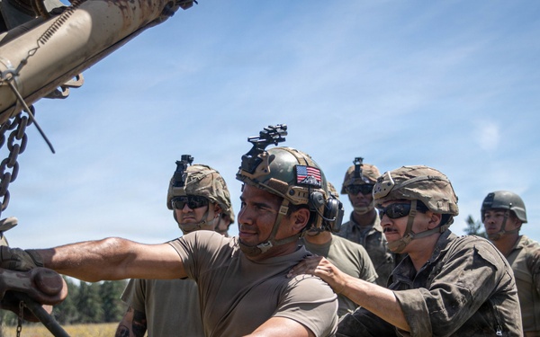 1st SFG(A) conducts H8 wheeled vehicle recovery training