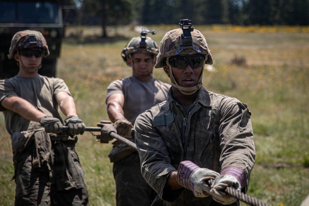 1st SFG(A) conducts H8 wheeled vehicle recovery training