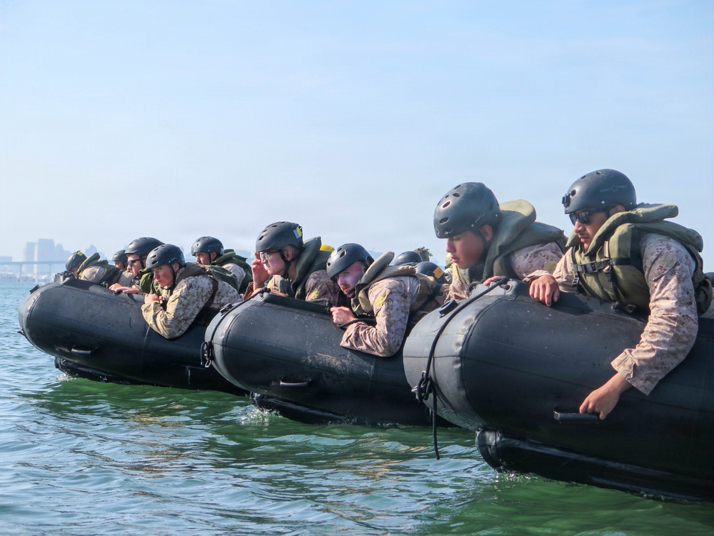 2nd Bn., 5th Marines rehearse clandestine landing