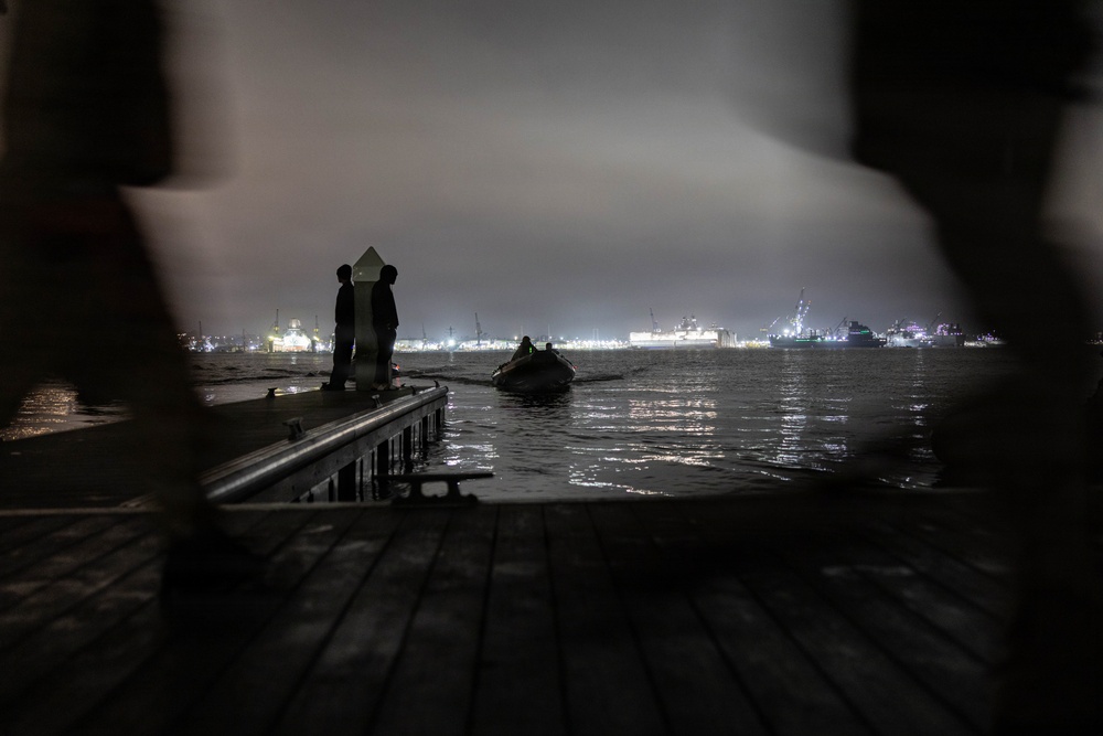 2nd Bn., 5th Marines rehearse clandestine landing