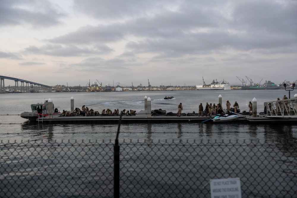 2nd Bn., 5th Marines rehearse clandestine landing