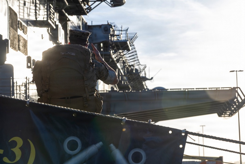 U.S. Marines assigned to 26th Marine Expeditionary Unit embark the USS Kearsarge