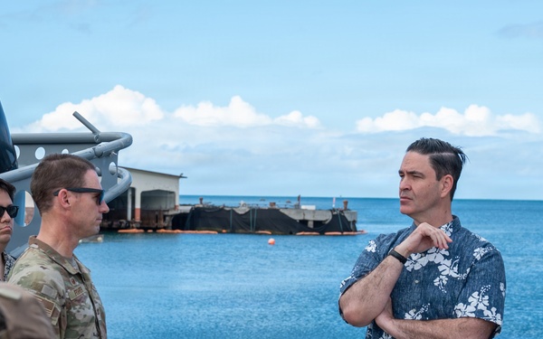 SAF/IE tours Hickam facilities