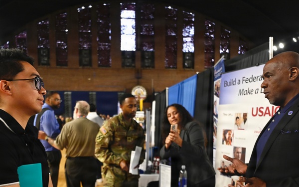 D.C. National Guard Hosts Law Enforcement Career Fair