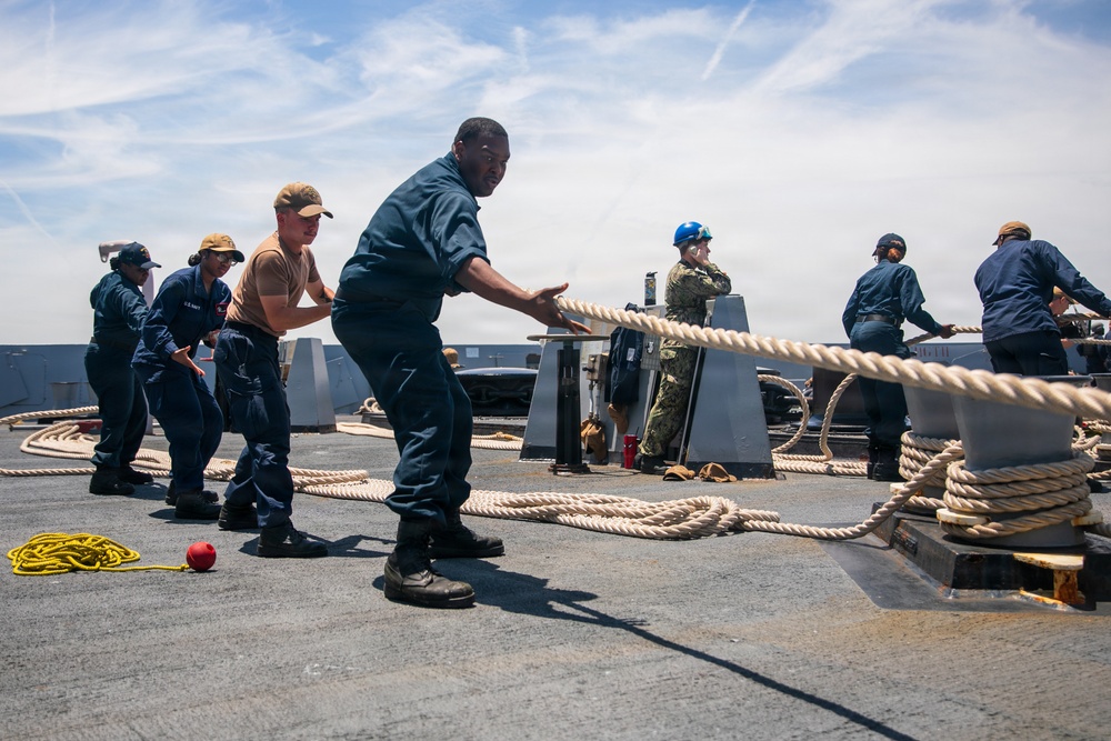 USS Arlington (LPD 24) conducts sea and anchor during TCAT