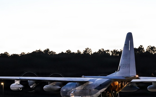 VMGR-352 transports VMM-165 equipment