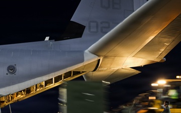 VMGR-352 transports VMM-165 equipment
