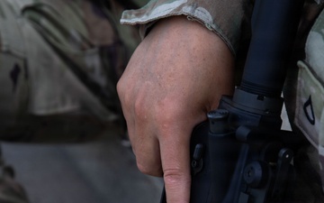 Army Reserve Civil Affairs soldiers train with the New Jersey Army National Guard
