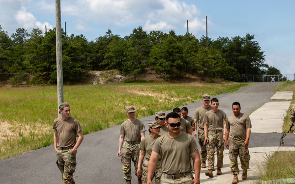 Army Reserve Civil Affairs soldiers train with the New Jersey Army National Guard