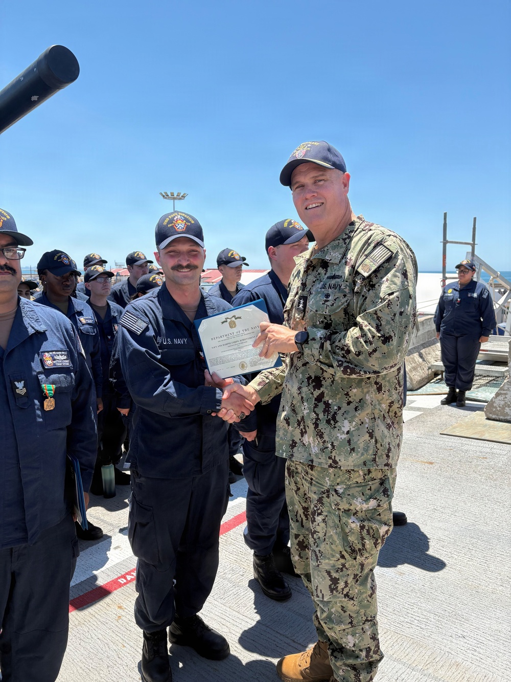 Naval Surface Force Atlantic (SURFLANT) visits USS PAUL IGNATIUS (DDG 117)