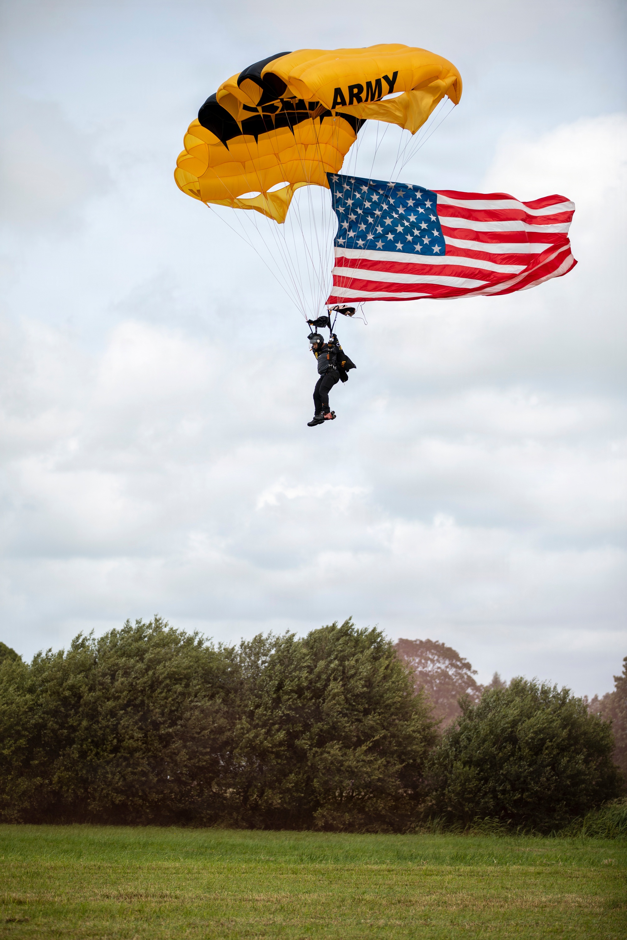 DVIDS - Images - D-Day 82 Iron Mike Paratrooper Jump [Image 39 of 40]