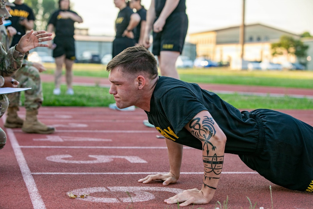 HHC, 207th Military Intelligence Brigade (Theater) conducts historical Army Physical Fitness Test (APFT) during Army Heritage Month