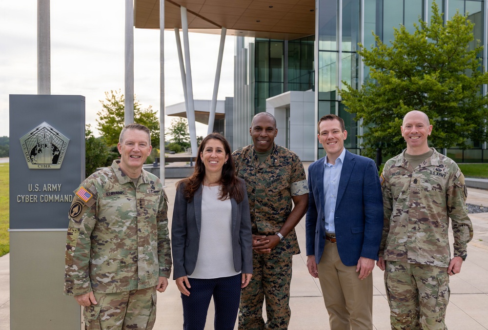 Honorable Sutton and Pugh Visit ARCYBER