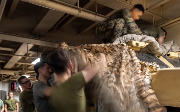 11th MEU Marines, Sailors Conduct Camouflage Net Familiarization Training aboard USS Boxer