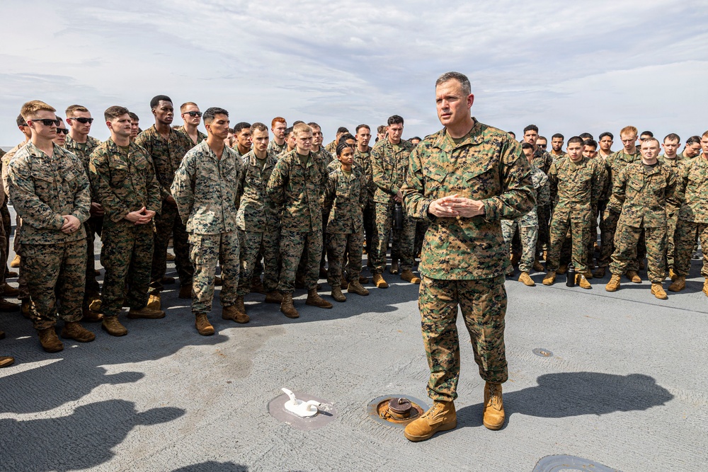 11th MEU, BOXARG Leadership Visit USS Portland