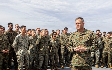 11th MEU, BOXARG Leadership Visit USS Portland