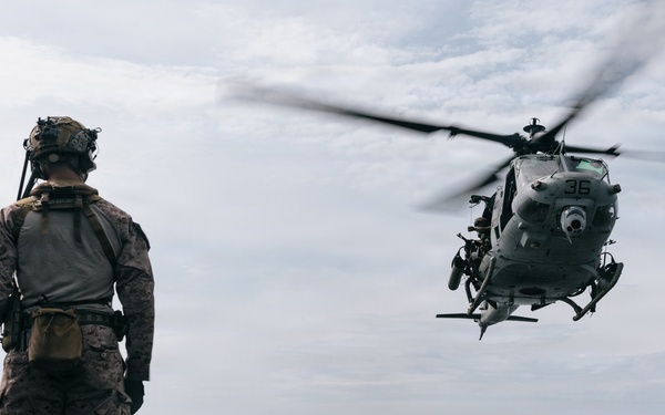 11th MEU Marines, Sailors Conduct Hoist Training Aboard USS Portland